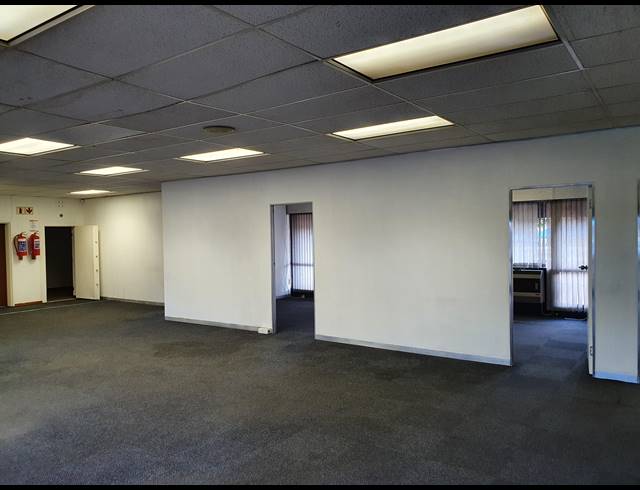 426M² OFFICE TO LET IN ALRODE
